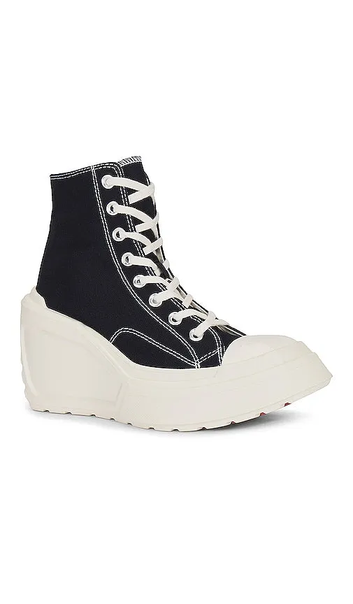 Converse De Luxe Wedge Sneaker in Black