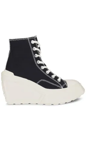Converse De Luxe Wedge Sneaker in Black