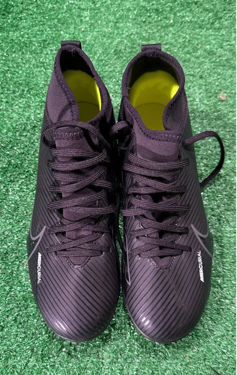 Nike JR Superfly 9 Club FG/MG 4.0 Youth Size Soccer Cleats