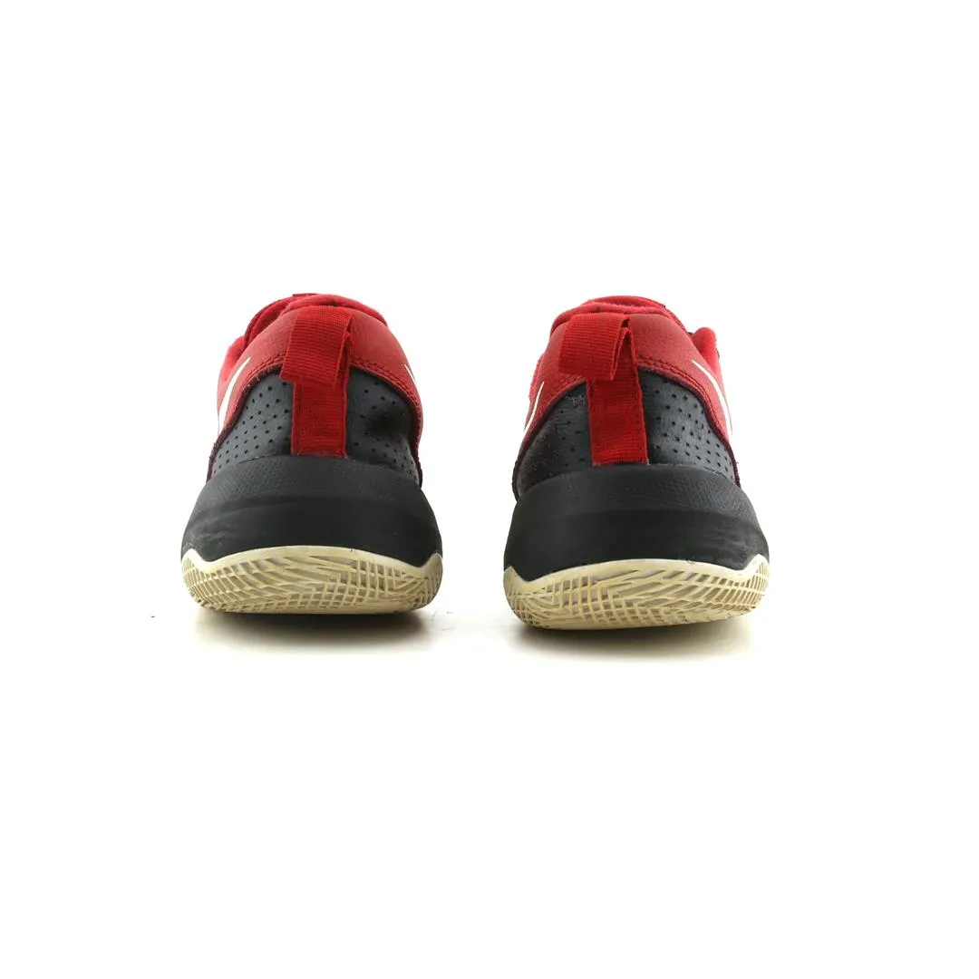 NIKE  TEAM HUSTLE QUICK