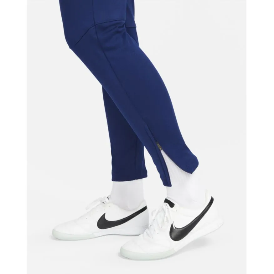 Nike Therma-FIT Academy Winter Warrior Knit Soccer Pants - WOMEN'S